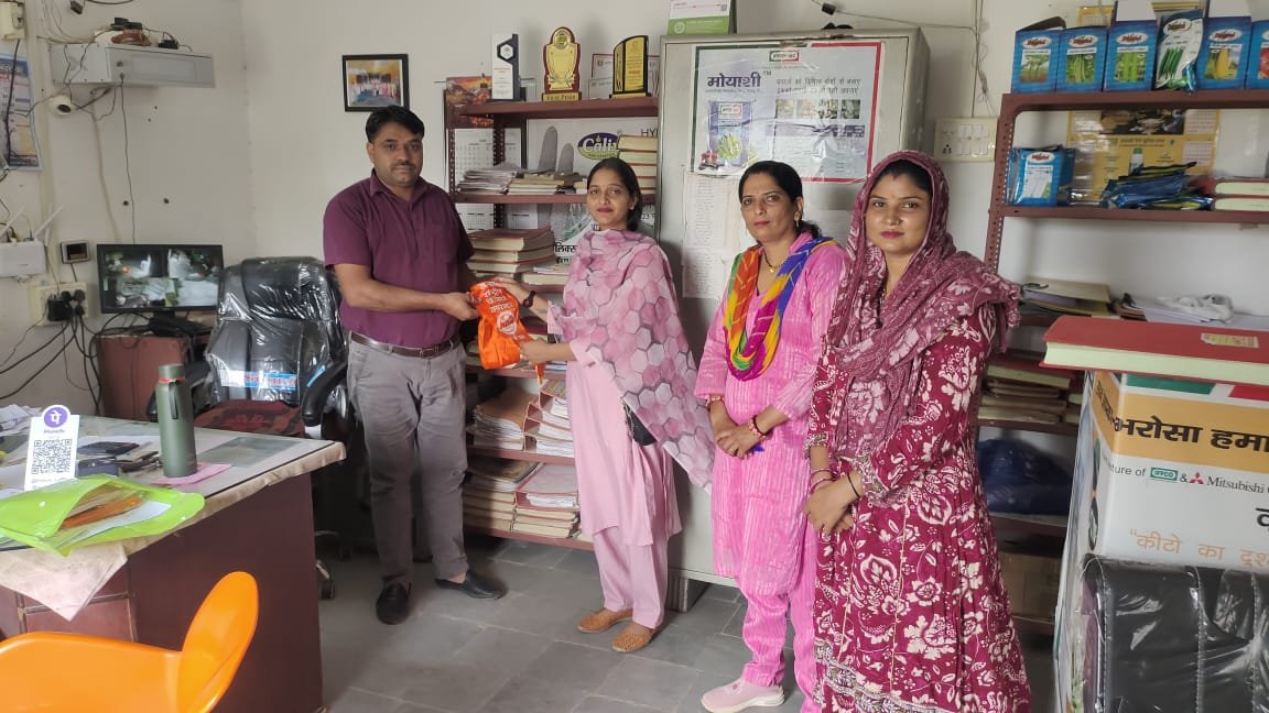 पुष्कर के श्री विक्रम सिंह जी के साथ डिजिटल डायरेक्टरी को लेकर एक सार्थक बैठक आयोजित की गई। बैठक के दौरान डिजिटल डायरेक्टरी के उद्देश्य, समाजहित में इसकी उपयोगिता तथा भविष्य की योजनाओं पर सकारात्मक चर्चा हुई। श्री विक्रम सिंह जी ने अपने महत्वपूर्ण सुझाव ए